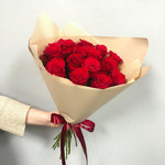 Букет из 25 белых роз "Нежное очарование" - магазин цветов «Фиеста» в Великом Новгороде